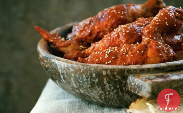 Pollo Yucatán en Salsa de Sésamo Rojo