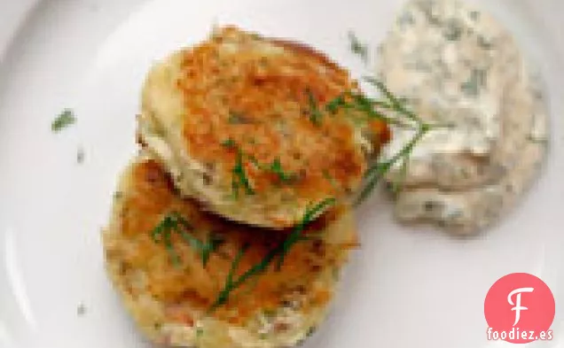 Cena de Esta Noche: Empanadas de Pescado Ahumado con Mayonesa de Eneldo