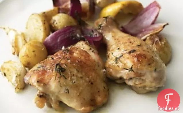 Pollo Al Horno Con Cebolla, Patatas, Ajo Y Tomillo