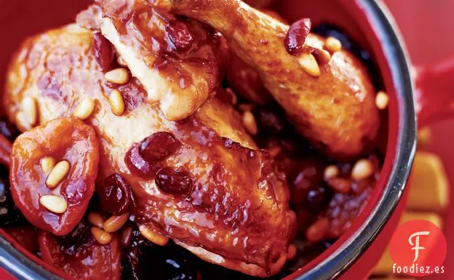Pollo Asado con Frutos Secos y Piñones