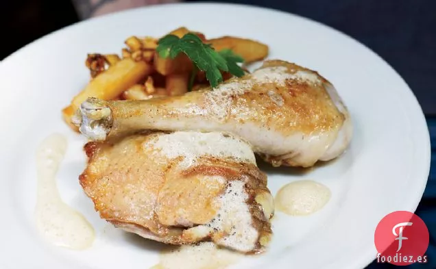 Pollo con Vino Blanco y Crema Fresca