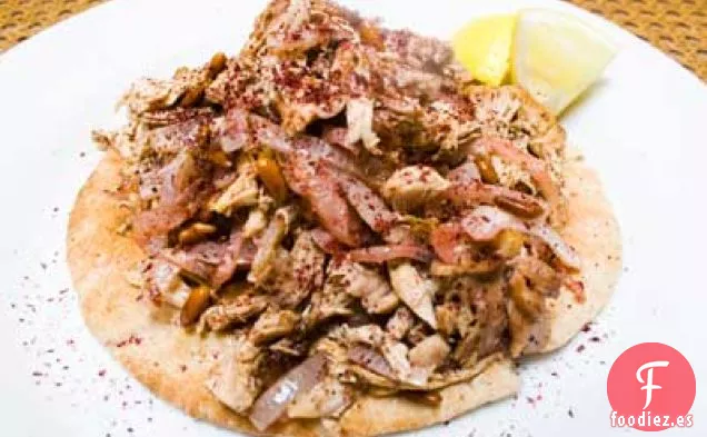 Pollo Con Cebolla Y Zumaque (djaj Bi-basal Wa Sumac)