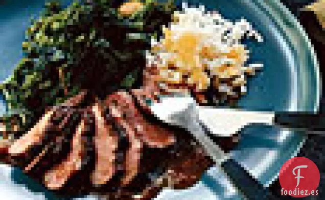 Pechugas de Pato a la Parrilla con Salsa de Chipotle de Naranja