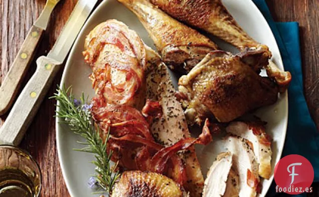 Pavo Tradicional con Panceta Crujiente y Romero