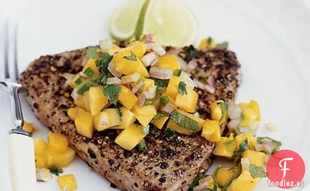 Atún a la Brasa con Salsa de Papaya