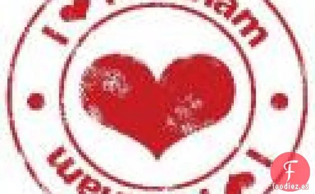 Filete De Avestruz Con Salsa De Champiñones De Haya Marrón Y Calabacín Amarillo