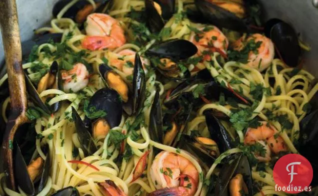 Linguini Con Mejillones Y Gambas