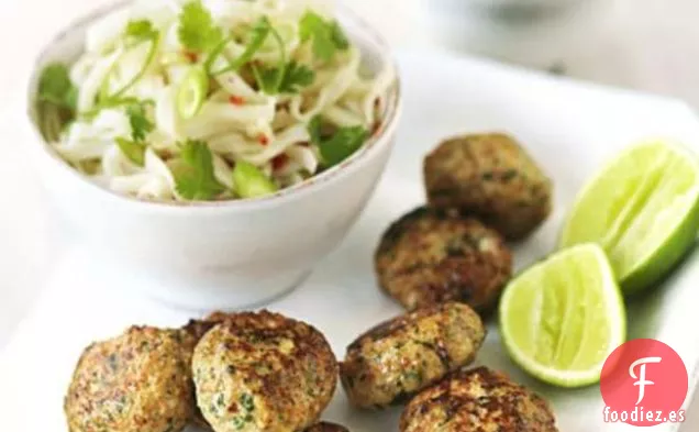 Pasteles De Gambas Picantes Con Ensalada De Fideos
