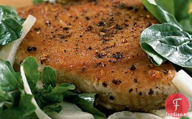 Atún a la Brasa con Ensalada de Rúcula