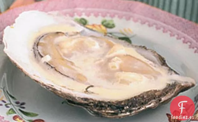 Ostras Calientes Bañadas En Crema Y Chalotes