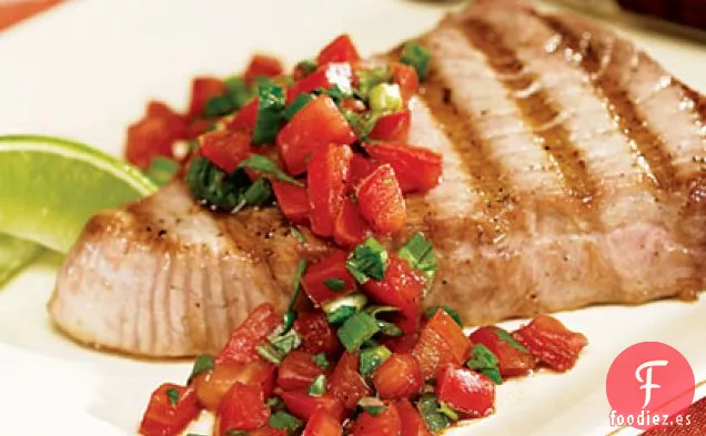 Filete de Atún a la Parrilla con Salsa Fresca