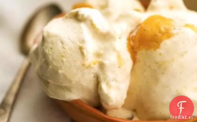 Helado de Durazno y Suero de Mantequilla