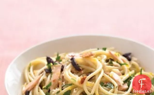 Espaguetis Con Atún, Limón Y Pan Rallado