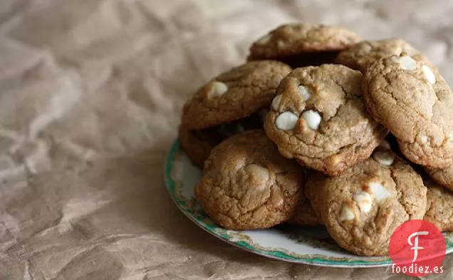 Galletas de Nuez de Macadamia con Chocolate Blanco y Mantequilla Marrón