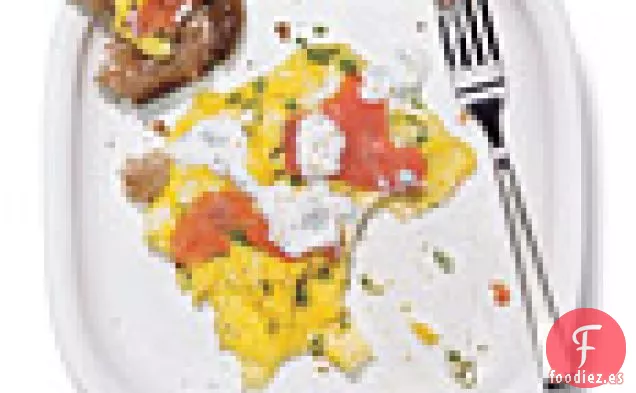 Huevos Revueltos con Salmón Ahumado y Crema de Limón