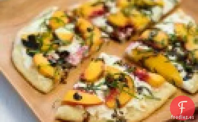 Pizza De Melocotón Y Balsámico De Verano