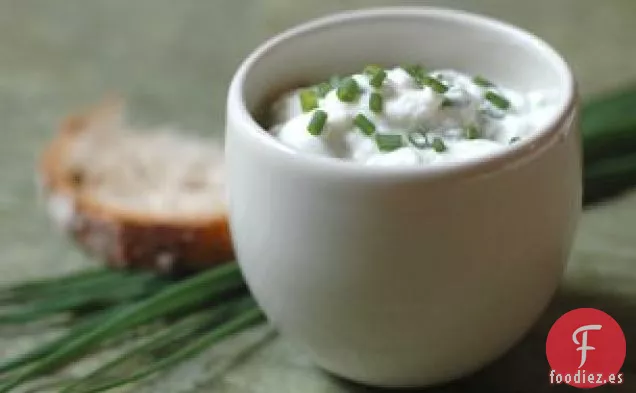 Faisselle De Leche De Cabra Con Cebollino