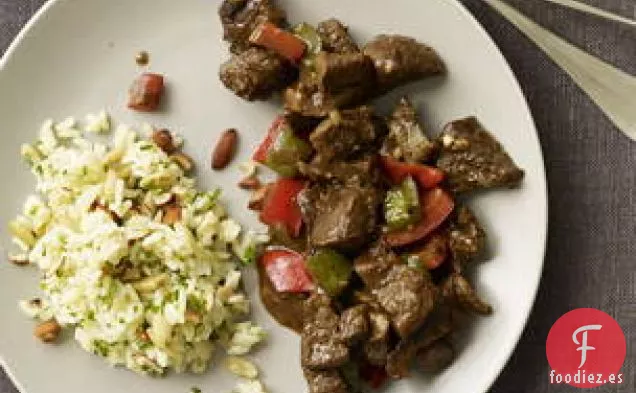 Ternera A La Pimienta Al Curry Con Pilaf De Almendras Ahumadas