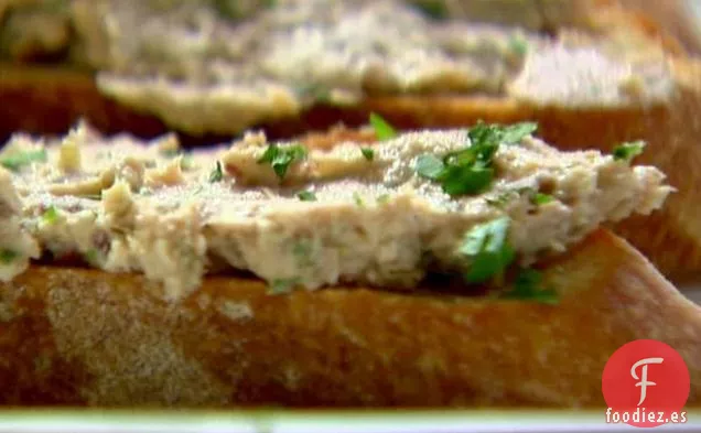 Crostini con Tapenade de Atún