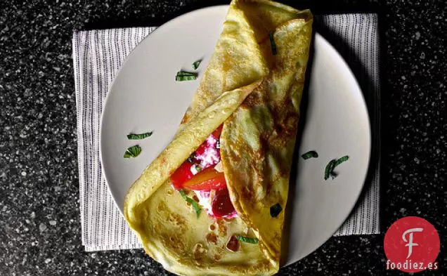 Crepes De Ciruela De Azúcar Con Ricota Y Miel