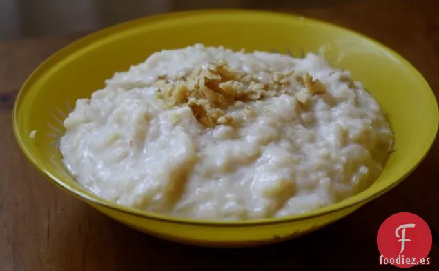 Cereal De Arroz Con Leche Con Miel Y Nueces