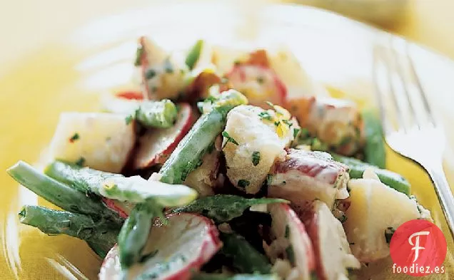 Ensalada de Patatas con Aderezo de Miel y Suero de Mantequilla