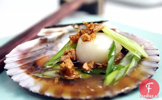 Vieiras Al Vapor Con Salsa De Soja Y Aceite De Ajo