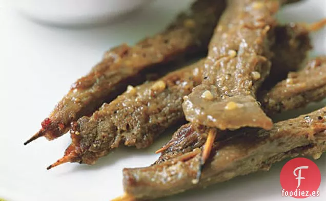 Satay De Ternera Con Salsa De Maní