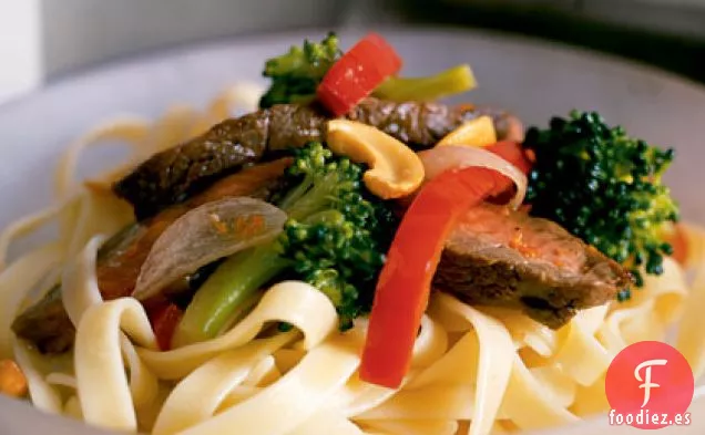 Salteado de Carne de Res y Brócoli de Naranja