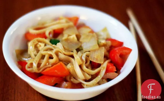 Salteado de Fideos Udon al curry