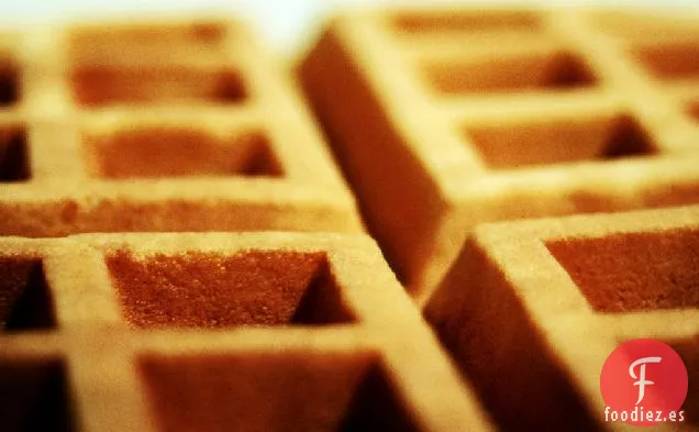 Receta de Gofres de Suero de Mantequilla Suave