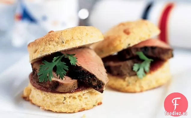 Solomillo de Cerdo a la Parrilla con Adobo de Cilantro y Menta