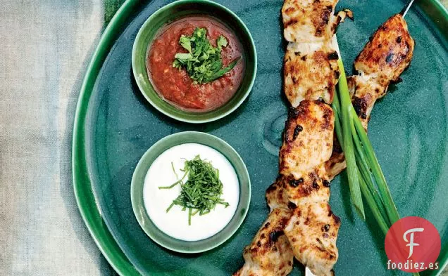 Shashlik de Pollo Marinado con Tomate y Cilantro