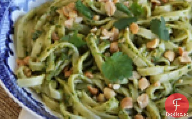 Pasta Con Pesto De Cilantro y maní