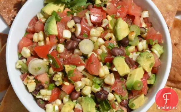 Salsa De Maíz Y Frijoles Negros A La Parrilla