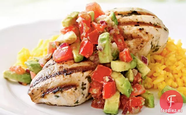 Pollo con Cilantro y Lima con Salsa de Aguacate