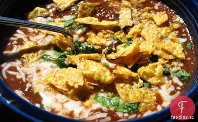 Sopa de Salsa y Frijoles Negros