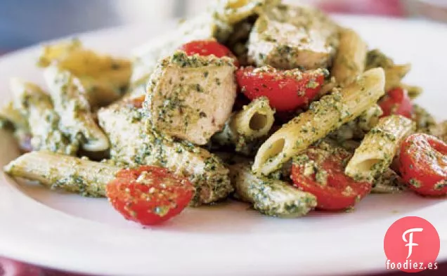 Pesto de Cilantro Serrano con Pollo a la Parrilla y Penne