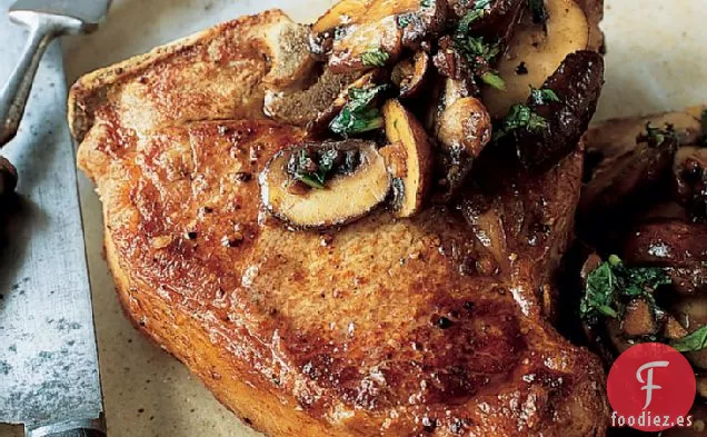 Chuletas de Ternera Fritas con Champiñones y Cilantro