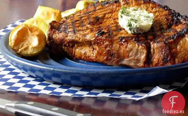 Ojo De Costilla Friccionado Con Chile Con Mantequilla De Cilantro