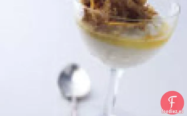 Parfaits de Yogur de Naranja con Patatas Fritas de Trigo Ralladas
