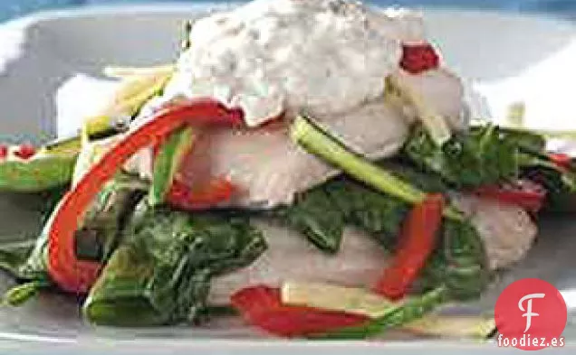 Paquete de Aluminio de Pescado con Salsa de Rábano Picante