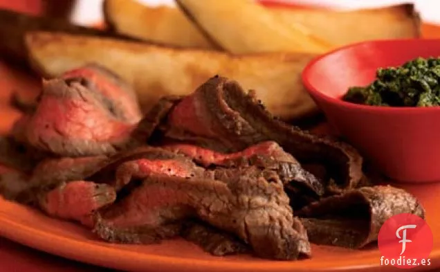 Filete a la Parrilla con Salsa Verde