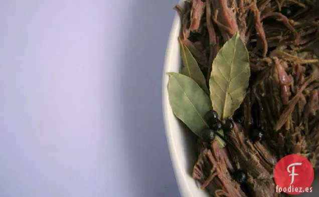 Carne en conserva curada en casa