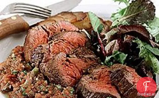 Solomillo De Ternera Asado Con Salsa De Tomate Asado