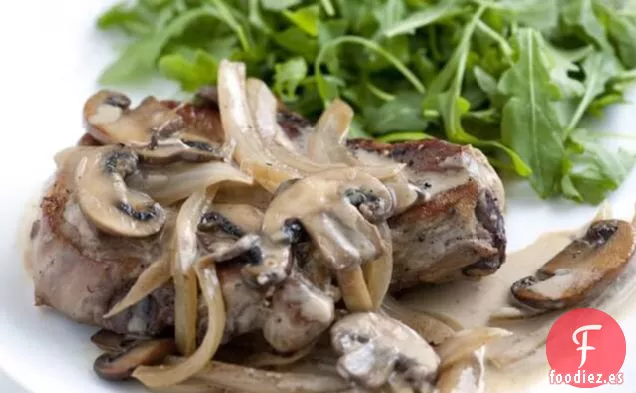 Chuleta De Cerdo Con Salsa De Vino Blanco