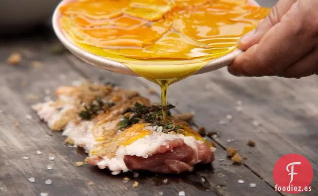Lomo De Cerdo Con Azúcar Morena Quemada, Confit De Naranja Y Tomillo