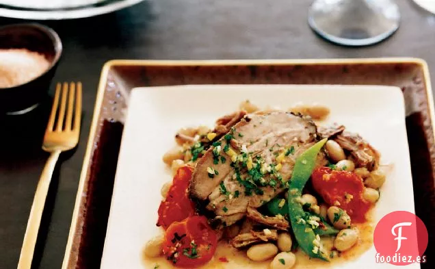 Paleta de Cerdo Cocida a Fuego Lento con Tomates Cherry