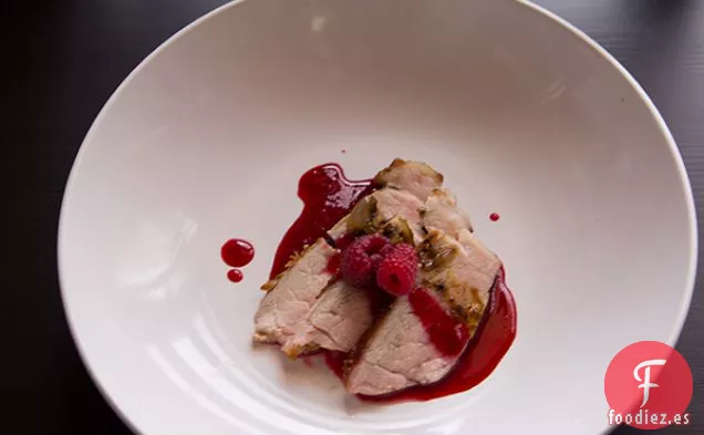 Amor y cerdo (con Gastrique de Ciruela y Frambuesa)