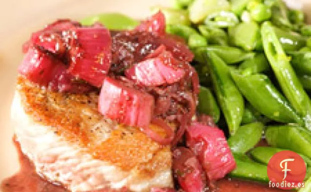 Chuletas De Cerdo Con Compota De Ruibarbo